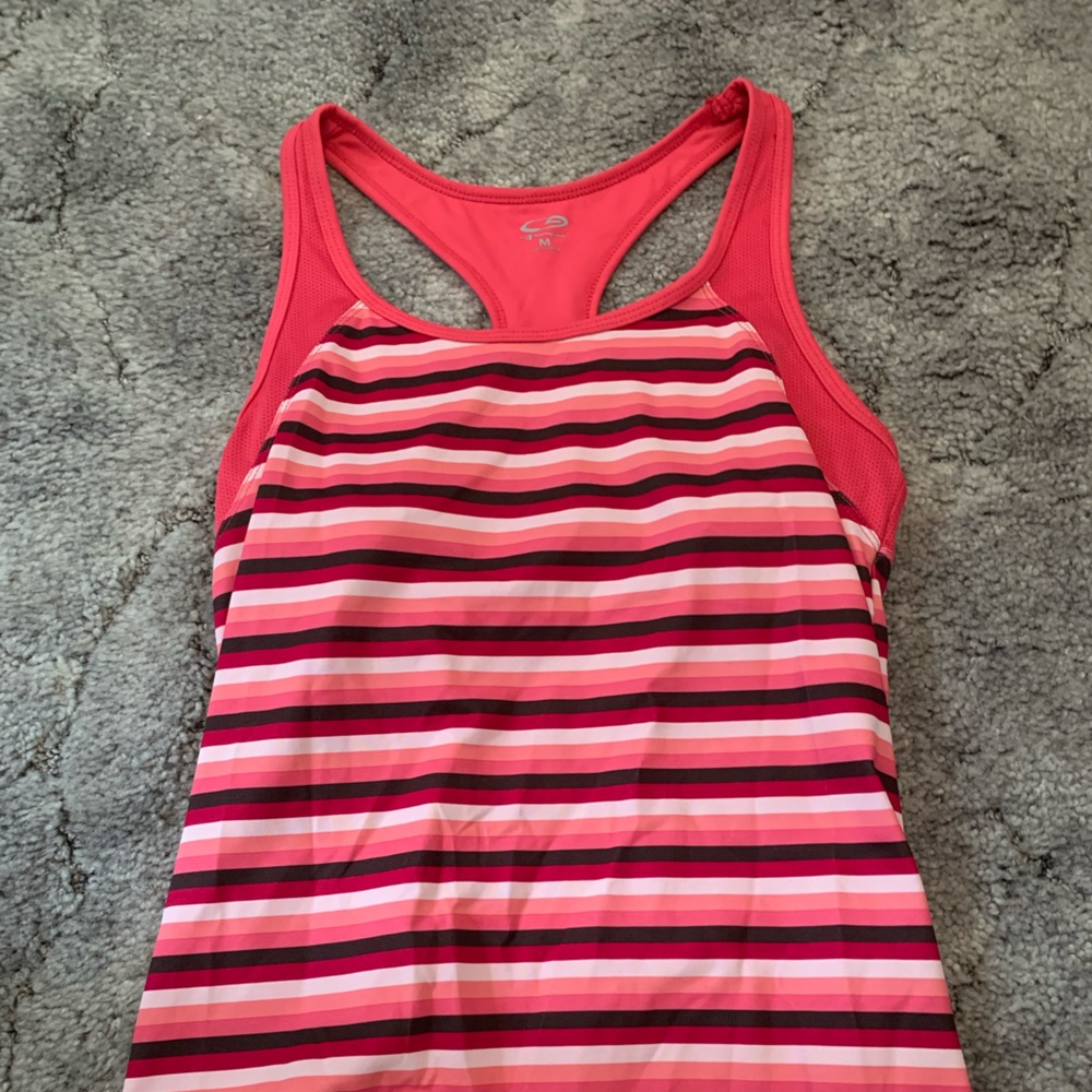Women’s workout t-shirt